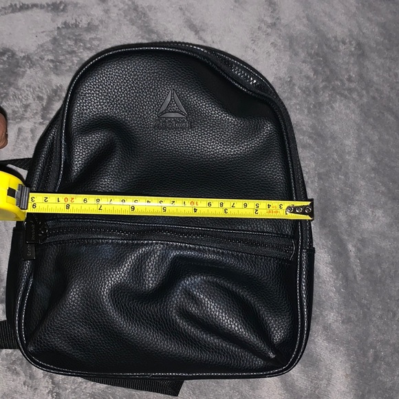 Small Reebok Book bag - Picture 11 of 12